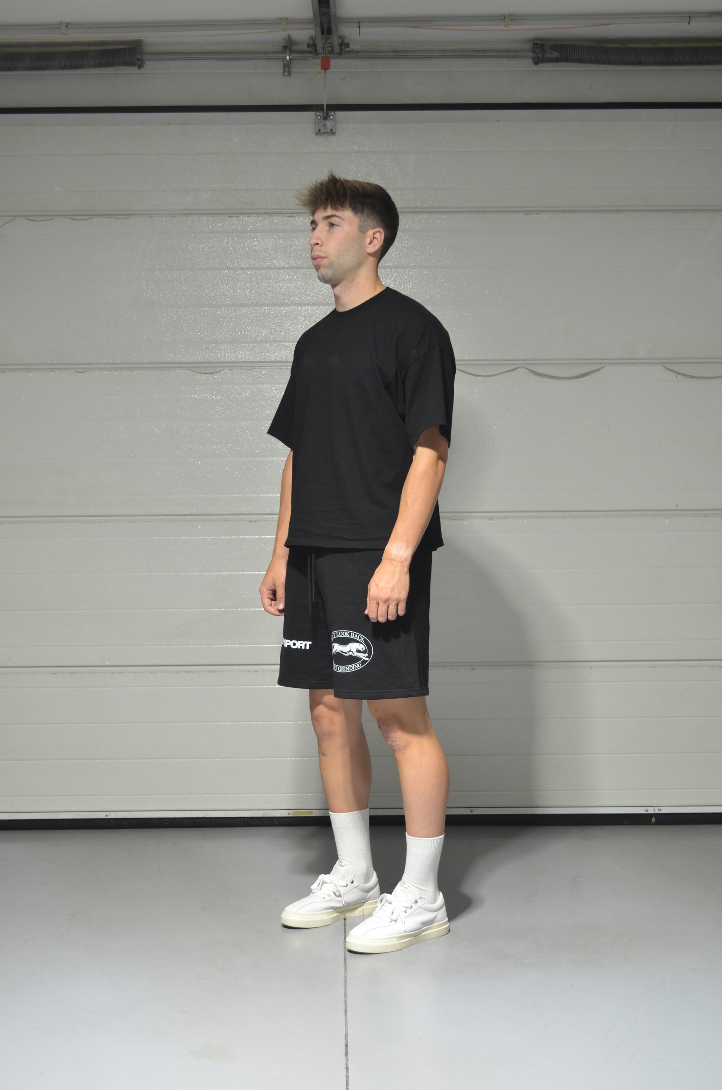 DON´T LOOK BACK SHORTS